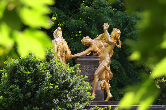 Mozartbrunnen Dresden im Blüherpark