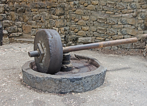 Olive press