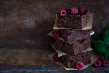 Chocolate brownies with raspberries