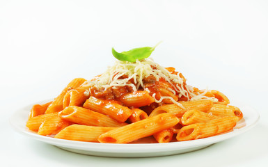 Penne with meat tomato sauce - 87683523
