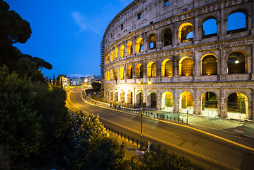 Fototapeta na wymiar Beautiful evening Coliseum, Rome, Italy