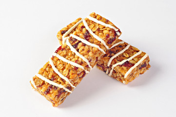 Cereal bars with wheat, cranberries and yogurt