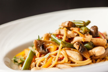 noodles with chicken