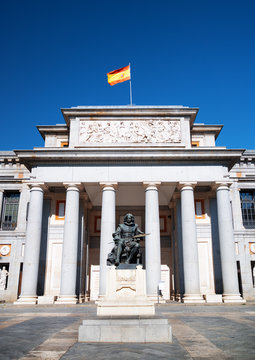 Statue of Diego Velazquez is beside the Museo del Prado, Madrid