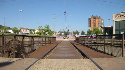 Plataforma antigua giratoria de Trenes y ferrocarril.