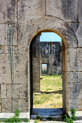 Fototapeta premium L'Incompiuta Venosa Portali e Archi