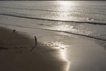 To get dark in the beach