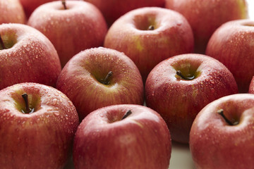 apples
