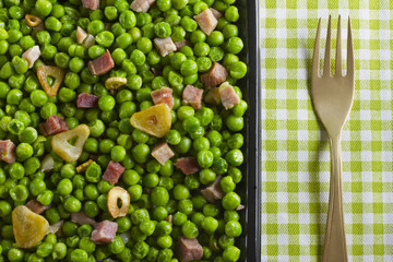 Peas with ham