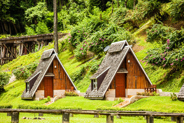 Obraz premium Cottage for a vacation in nature