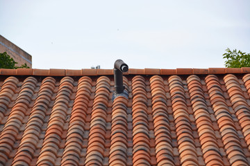 salida de humos en un tejado