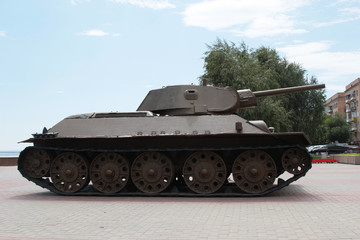 Fototapeta na wymiar Т-34, у музея 