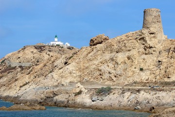 Tour génoise et phare à l'Ile Rousse ( Corse )