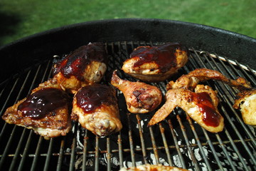 Grilling bbq chicken