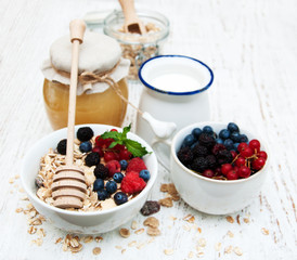 breakfast with fresh berries