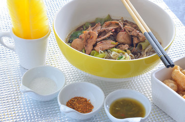 fine cut white rice noodle