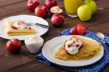 Cream pancakes with nectarines