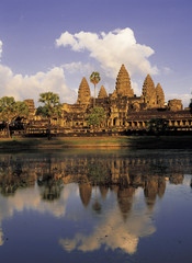 Naklejka premium 世界遺産のアンコールワット遺跡