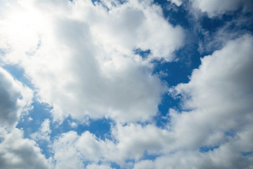 Obraz premium 初夏の青空と雲 