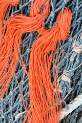 détail d'un filet de pêche sur un chalutier breton