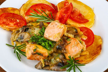 Salmon with grilled vegetables