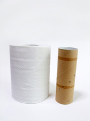 トイレットペーパーと芯