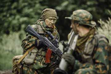 Fototapeta premium paratrooper airborne infantry in the forest