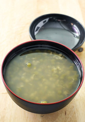 Tua Kiew Tom  (Green Beans in Syrup)