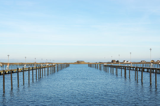 Winterlich leere Marina in Heiligenhafen an der Ostsee, Deutschland