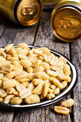 Cleaned peanuts
