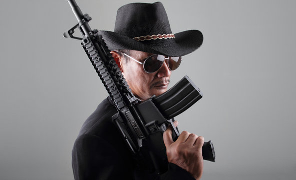 Gangster and gun