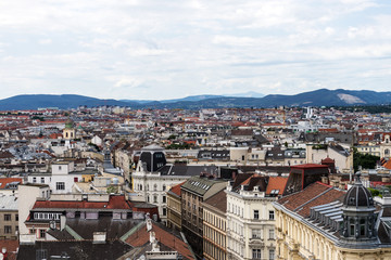 Fototapeta na wymiar Über den Dächern von Wien