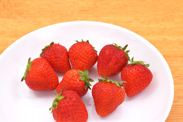 イチゴ/瑞々しいフレッシュなイチゴ