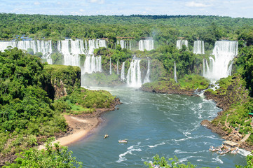 Fototapeta na wymiar Iguazu waterfall, Brazil