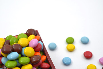 カラフルチョコレート/色とりどりな美しいお菓子