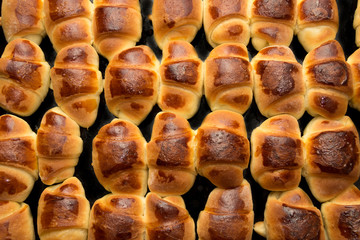 A lot of delicious bake rolls