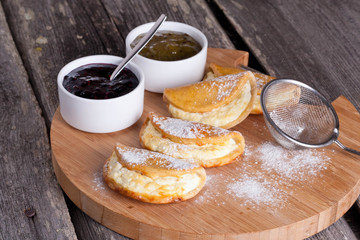 Buns with cottage cheese