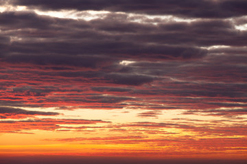 Obraz premium colorful dramatic sky with cloud at sunset