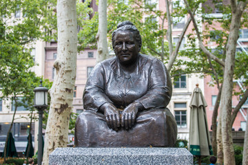 bronze statue of Gertrude Stein Bryant Park Manhattan