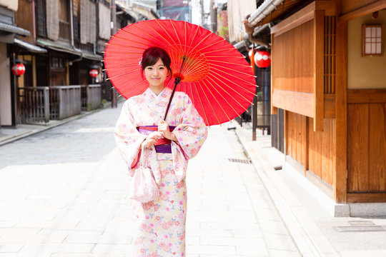 asian woman wearing kimono in Japan