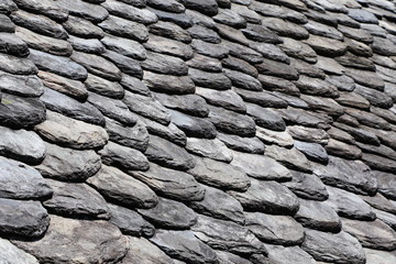 Tuiles d'ardoises &agrave; Conques