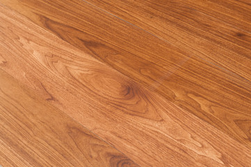 Diagonally laminate floor