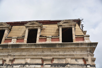 edificio en ruinas