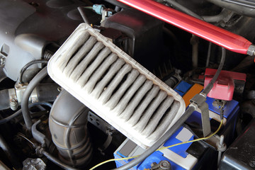 remove air filter of car