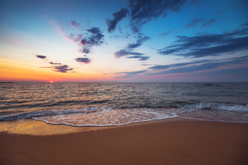 Obraz premium Beautiful cloudscape over the sea