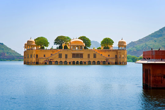 Jal Mahal (Water Palace), Jaipur, Rajasthan, India. 