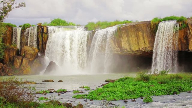 Dray Nur waterfall panorama, Central Highlands, Vietnam