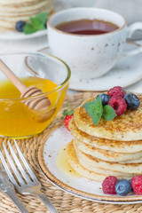 Pancakes with berries