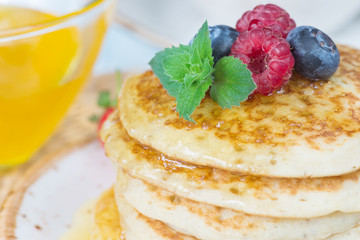 Pancakes with berries