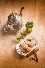 cinnamon and almonds cookie